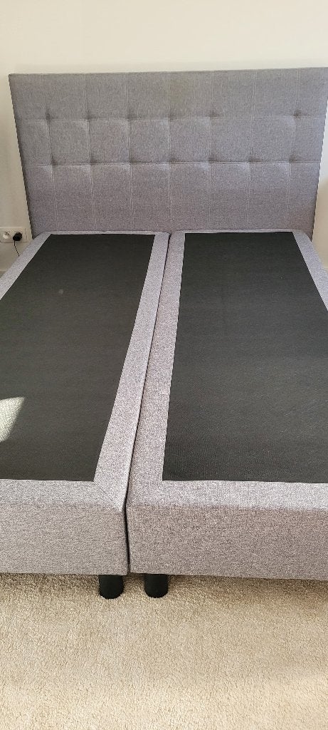Boxspring 2m x 1.4m, Ophalen, Zo goed als nieuw, 200 cm, 140 cm