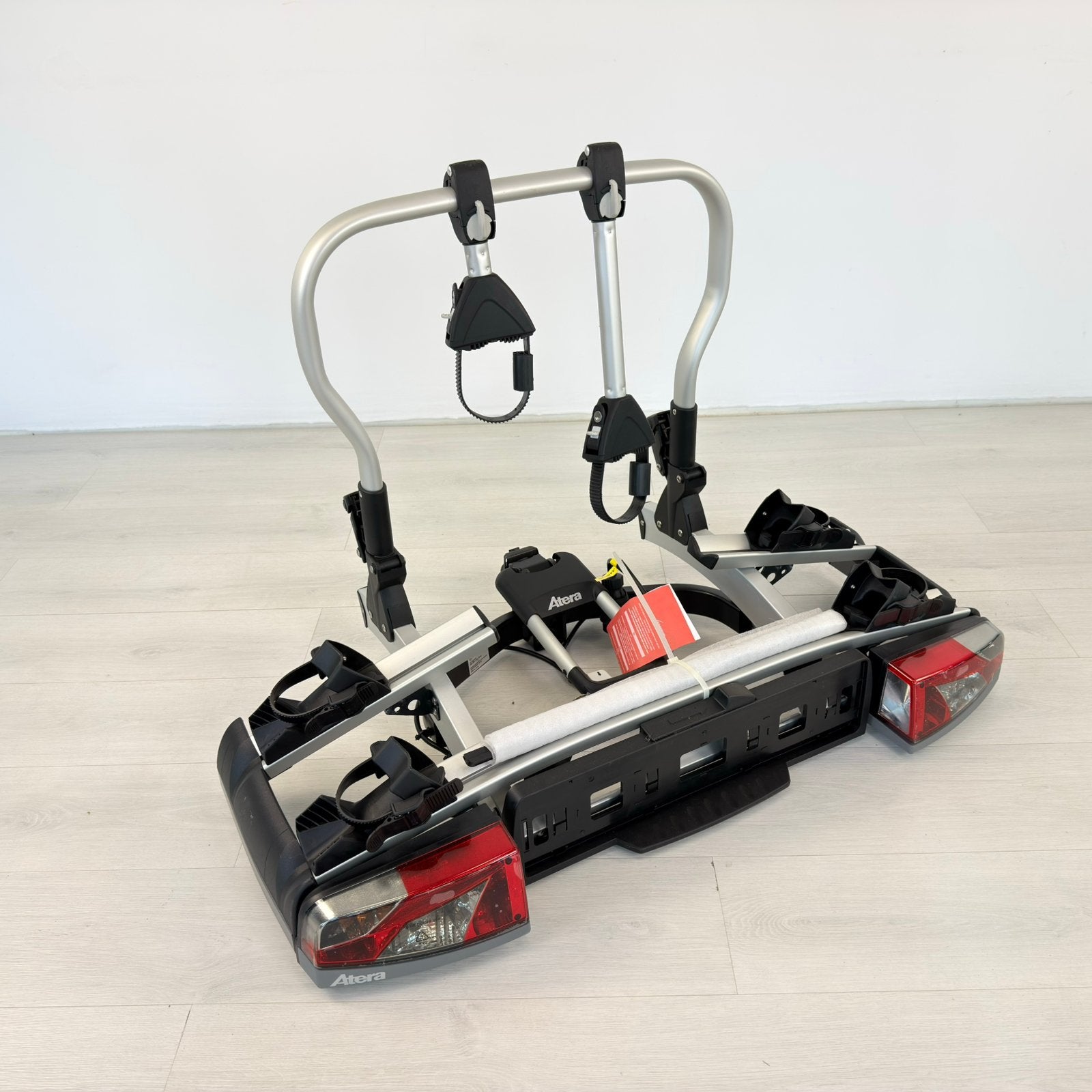 Atera Strada Evo RV fietsendrager voor camper, Ophalen of Verzenden, 2 fietsen, Zo goed als nieuw