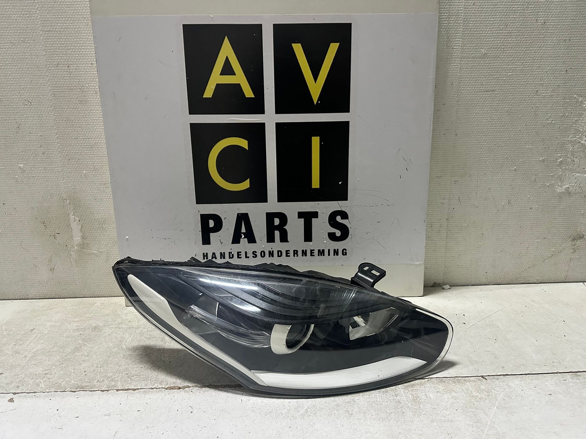 Koplamp Renault Megane III 260105515R rechts origineel, Renault, -, Utilisé, -