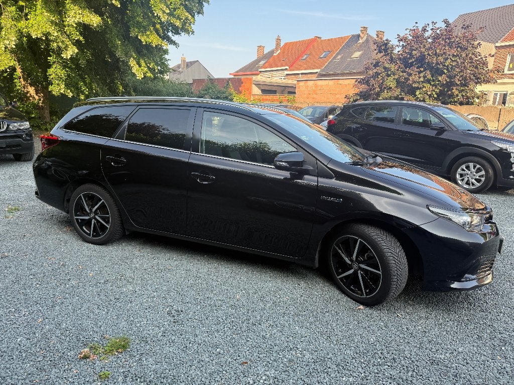 Toyota Auris Black Edition essence/Hybride *Netto 11570*, Achat, Euro 6, Entreprise, Carnet d'entretien