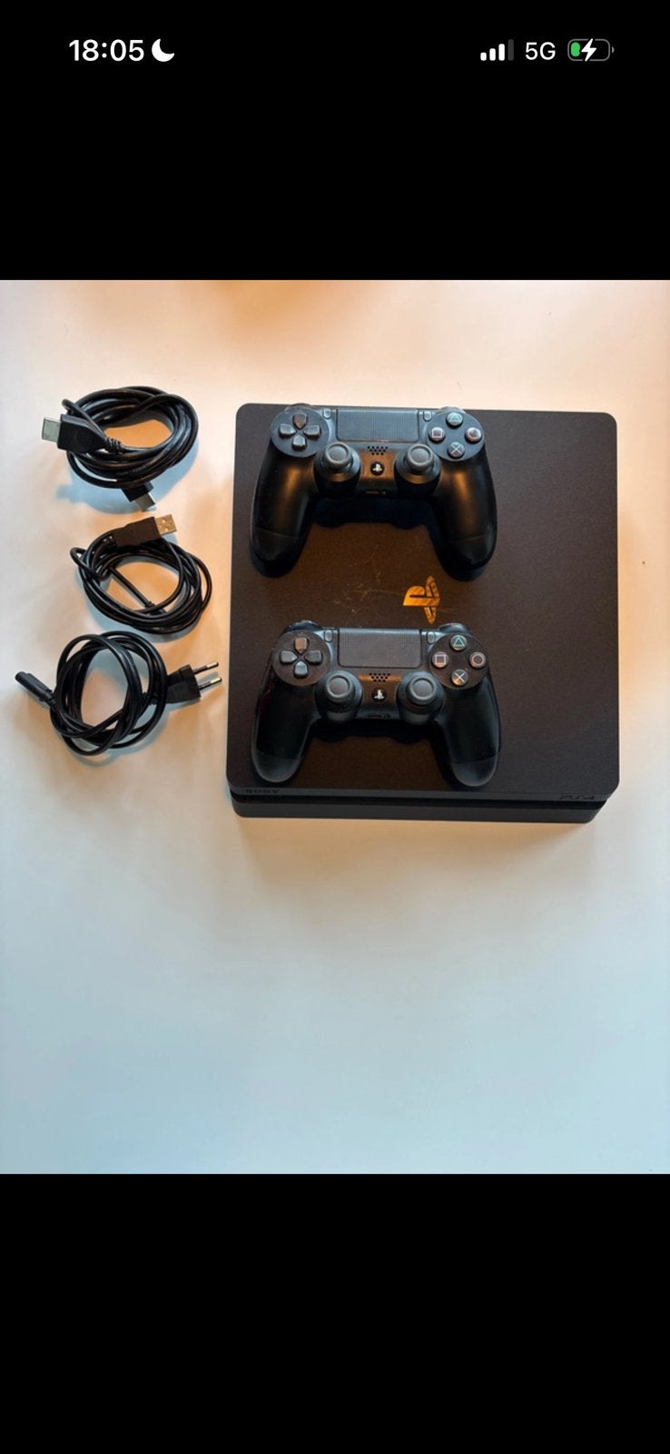 PS4, Games en Spelcomputers, Spelcomputers | Sony PlayStation 4, Met 2 controllers, Ophalen of Verzenden, Zo goed als nieuw, 1 TB
