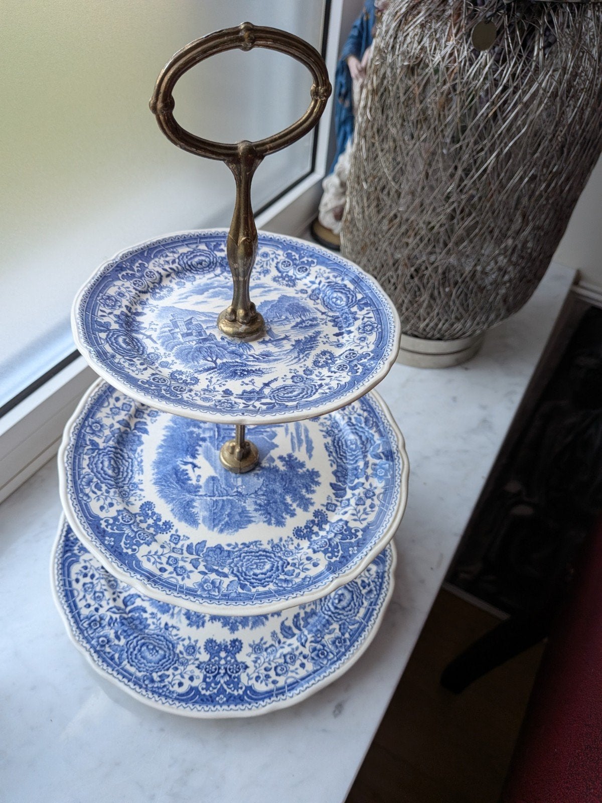 Étagère Villeroy & Boch, signée, Maison & Meubles, Accessoires pour la Maison | Étagères, Enlèvement