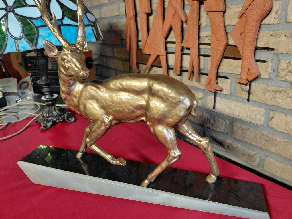 Art deco beeld (hert), Enlèvement, Art deco, Statue