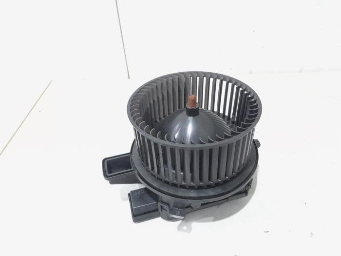 Kachel Ventilatiemotor van een Audi A4, Gebruikt, -, -, -