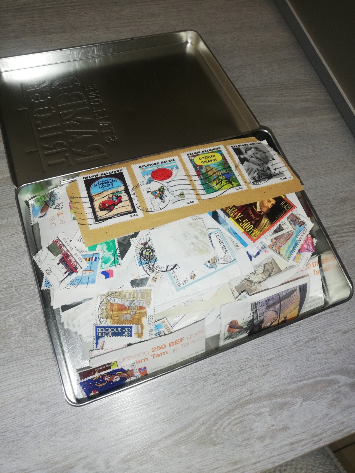 Petite collection de timbres de Belgique, Timbres & Monnaies