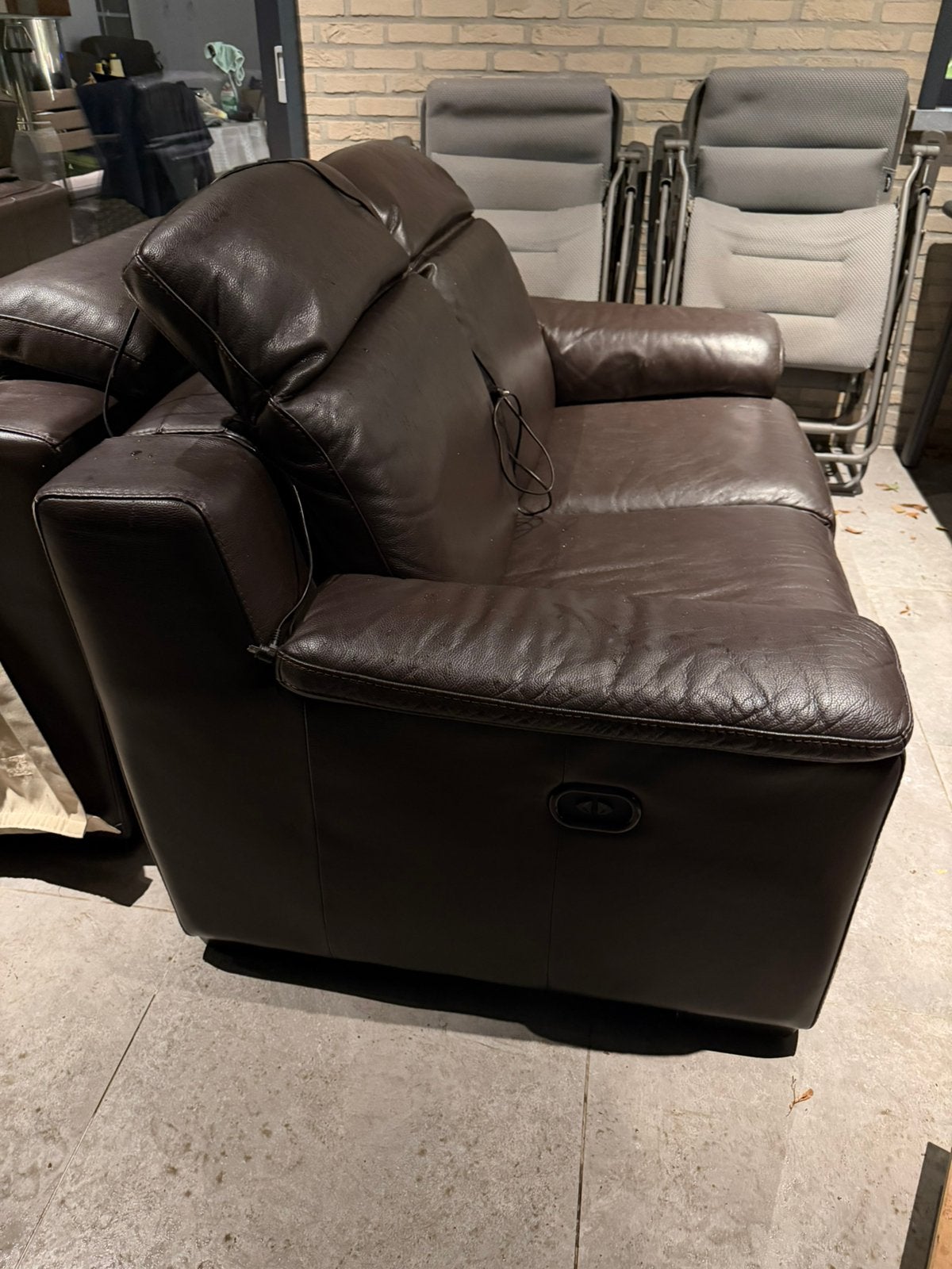 Lederen salon, Ophalen, Gebruikt
