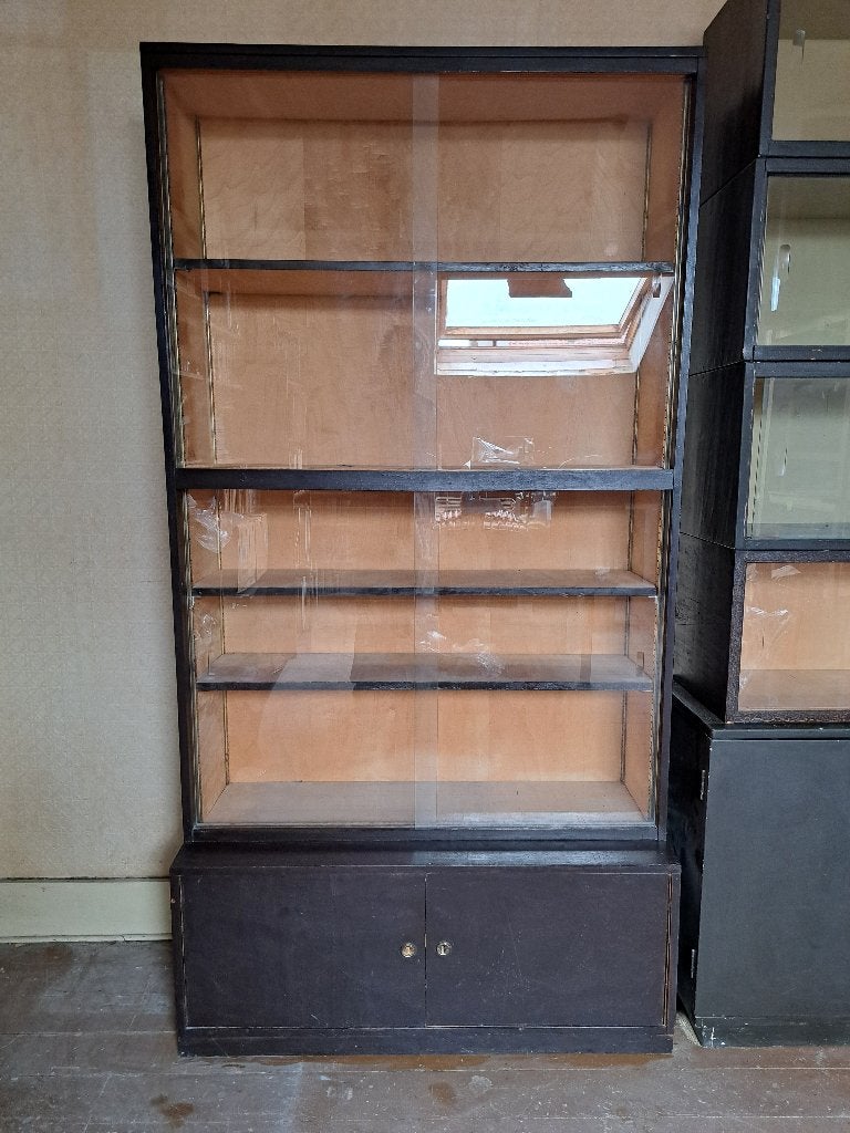 Grande vitrine (1), Maison & Meubles, Armoires | Vitrines, Utilisé, 150 à 200 cm, 50 à 100 cm, 25 à 50 cm, Avec porte(s), Avec tablette(s)