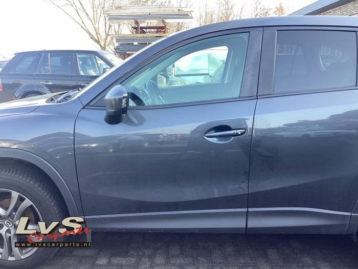 Portier 4Deurs links-voor van een Mazda CX-5, Gebruikt, -, Deur, -