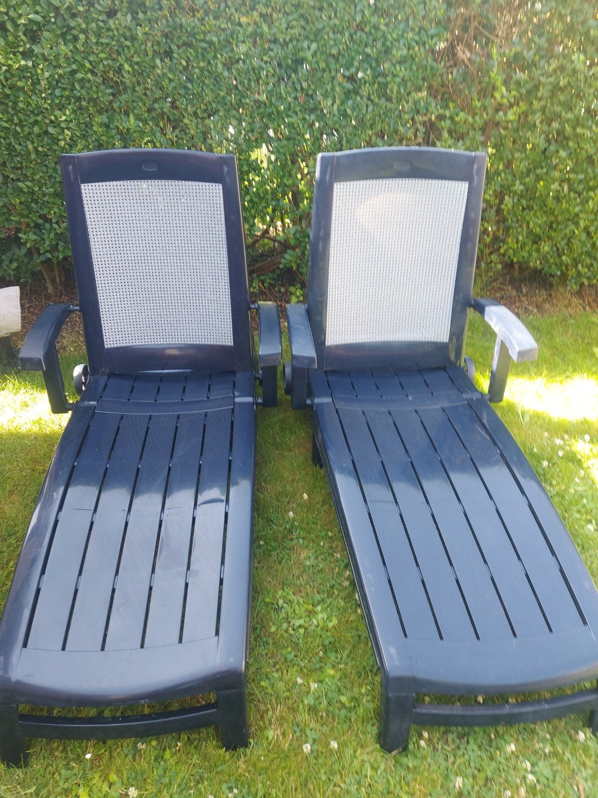 Lit de jardin, Comme neuf, Plastique, Mobile