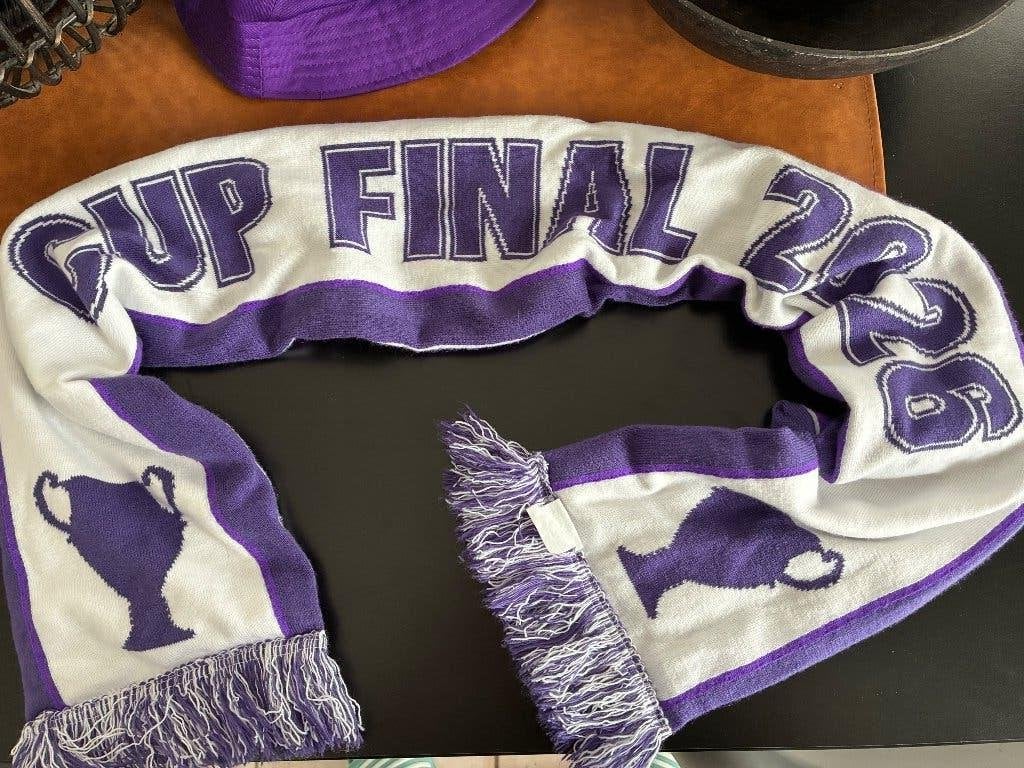 Rsca sjaal + hoedje 2026 cup, Enlèvement ou Envoi, Neuf, Fanion ou Écharpe
