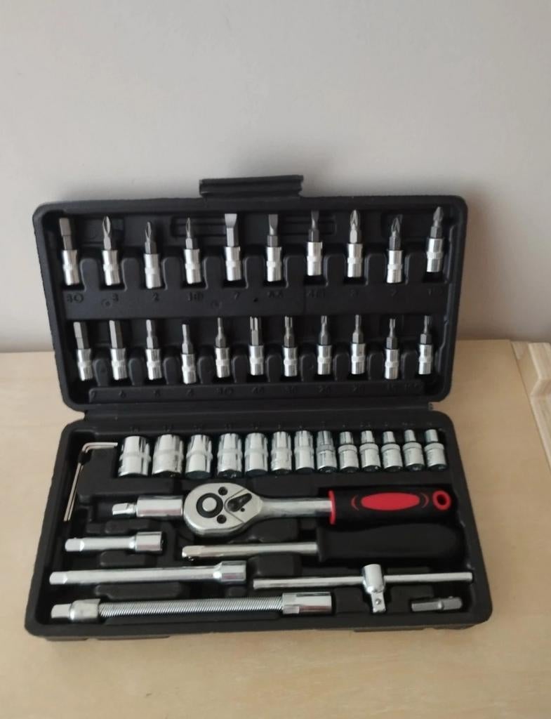 Uuuurgent!!!coffret clés a cliquet a ne pas rater