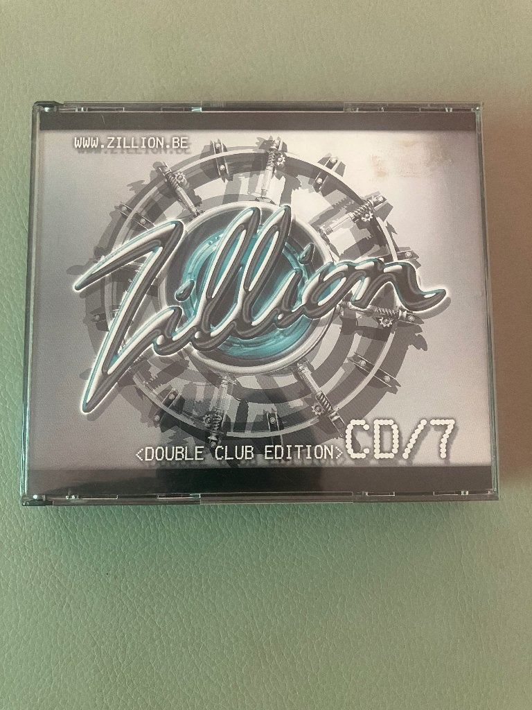 Zillion club edition 7 ( cd ), House, Enlèvement ou Envoi, Comprend un livret, Comme neuf