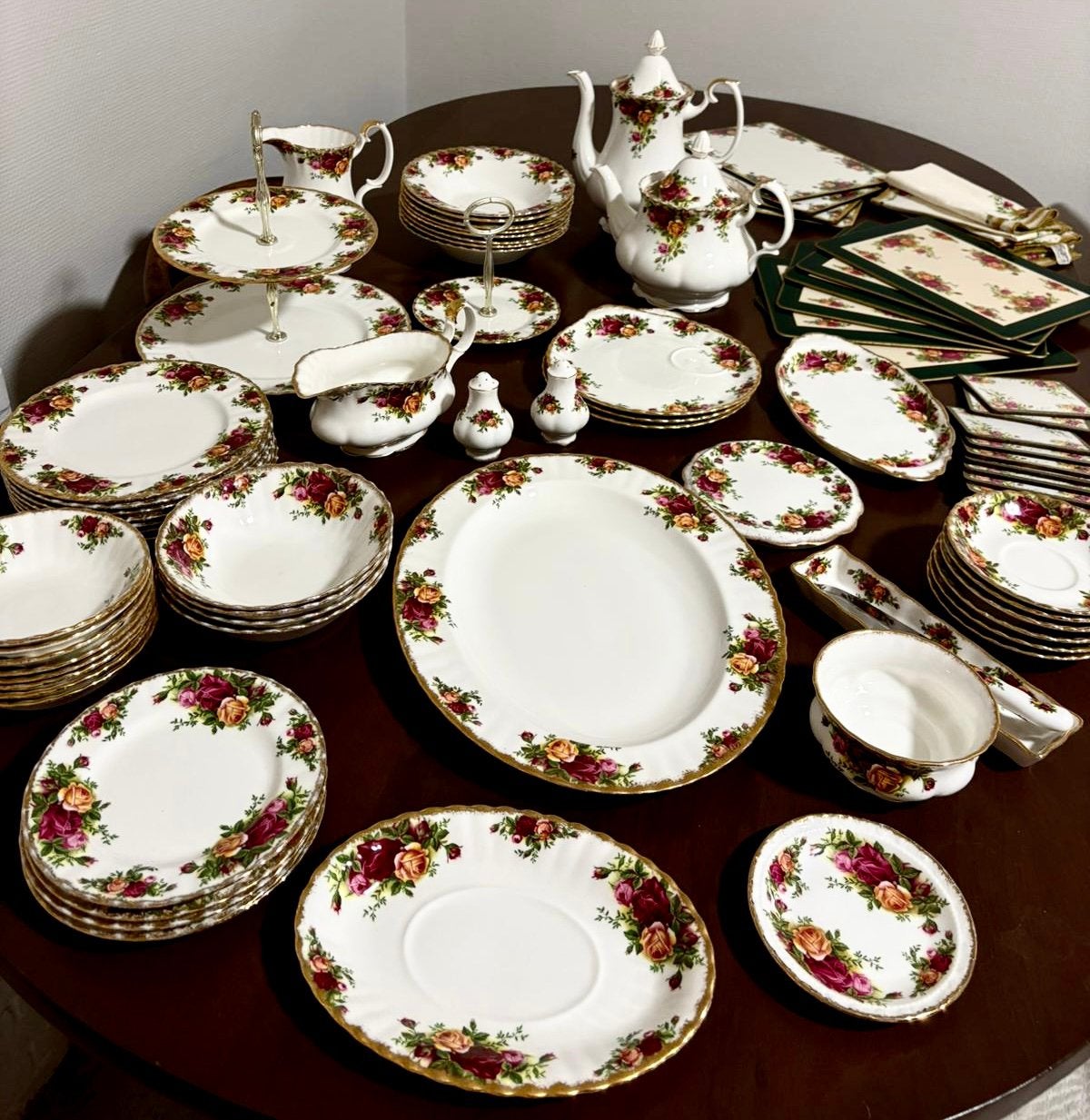 Service Royal Albert «Old Country Roses» England, Enlèvement, Porcelaine, Royal Albert, Plateau