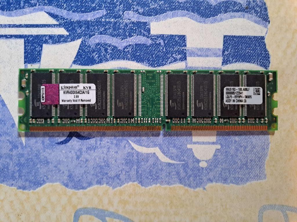 ram stick: Kingston ValueRAM KVR400X64C3A/1G, Computers en Software, RAM geheugen, Ophalen of Verzenden, DDR, Desktop, 400MT/s