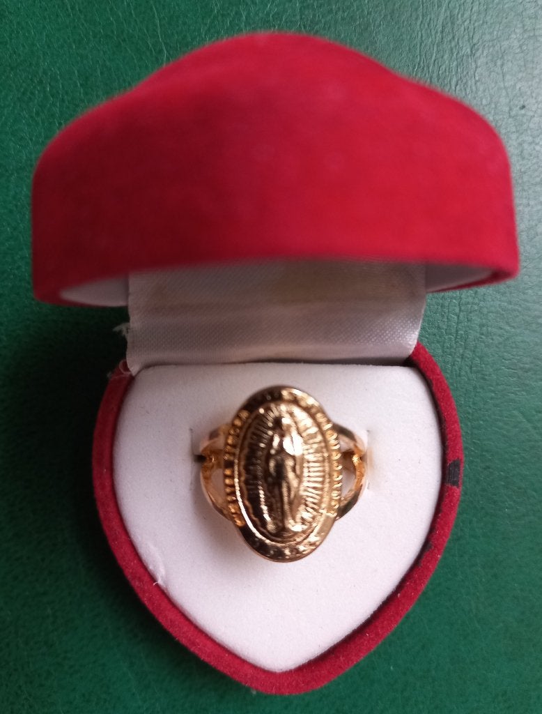 Ring - goudkleurig - Maria afbeelding (NIEUW), Handtassen en Accessoires, Ringen, Nieuw, Dame, Kleiner dan 17, Goud, Ophalen of Verzenden