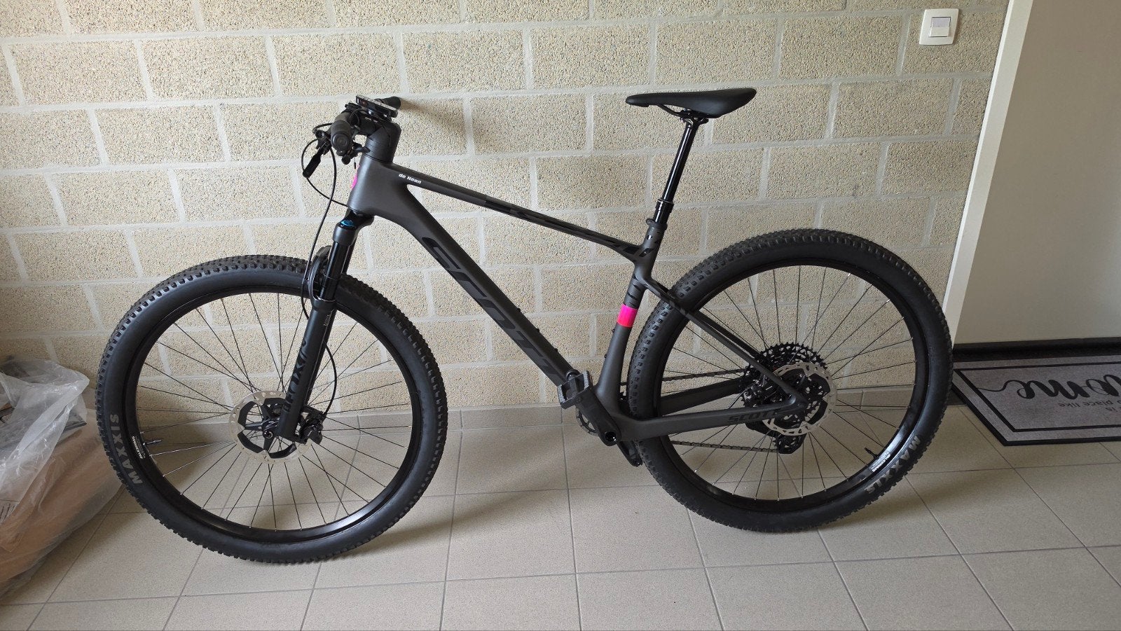 Scott Scale 910 (2026) Carbon maat L, Fietsen en Brommers, Hardtail, Ophalen