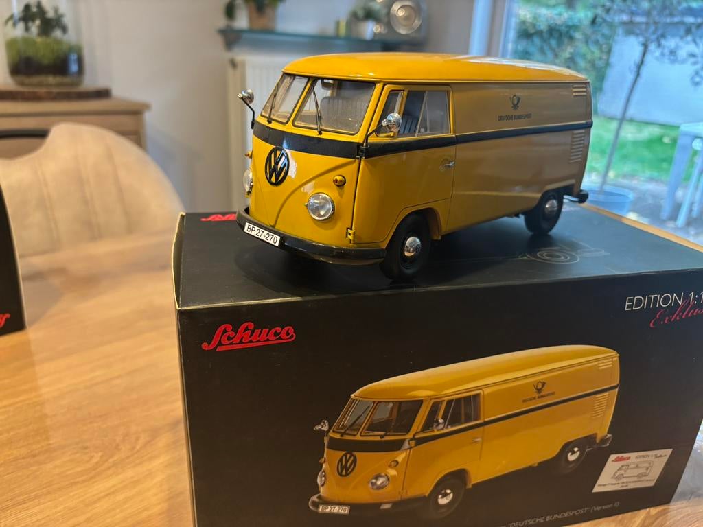 Vw schuco 1/18 vw transporter, Ophalen of Verzenden, Zo goed als nieuw