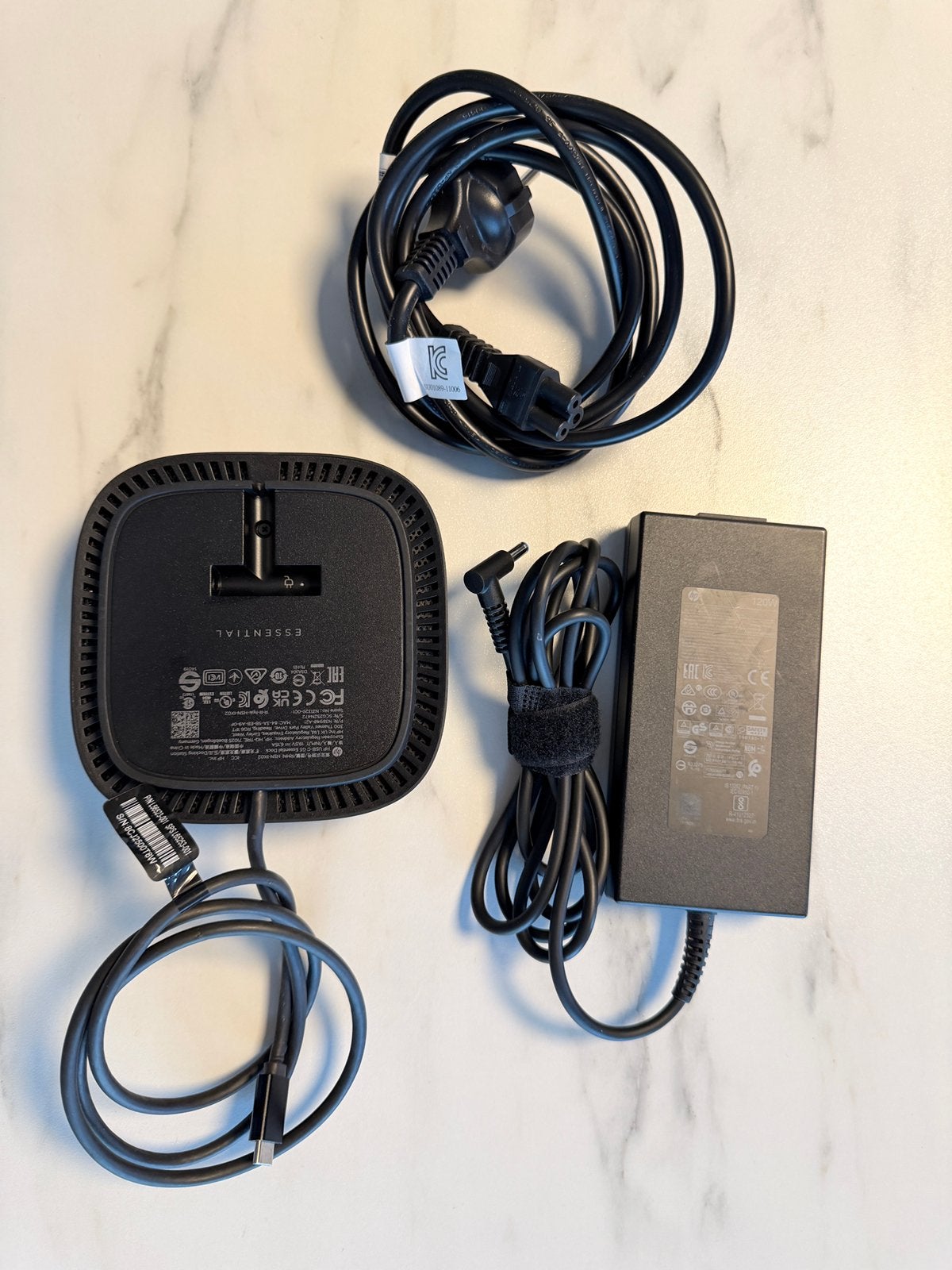 HP USB-C Dock G5 Esse Docking Station Inclusief 120W adapter, Enlèvement ou Envoi, Comme neuf