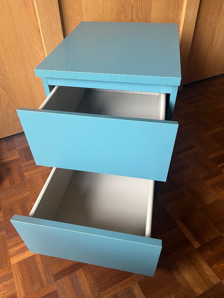 Nachtkastje malm ikea blauw/groen, Huis en Inrichting, Slaapkamer | Nachtkastjes, Ophalen, Gebruikt