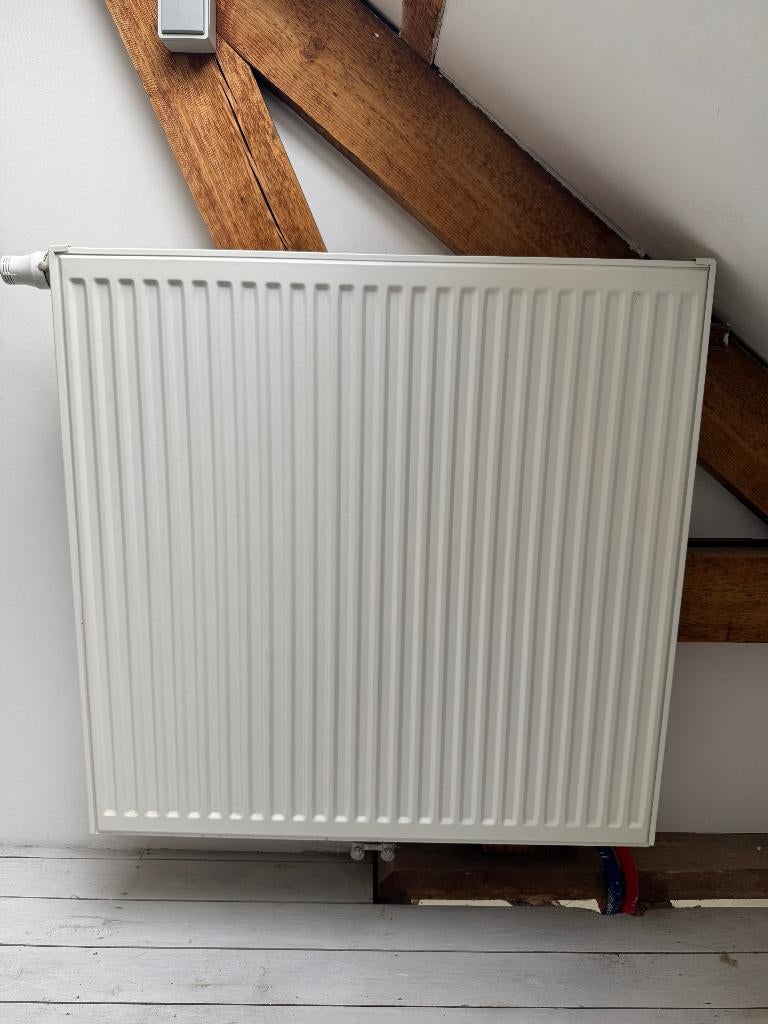 2 Van Marcke radiatoren met thermostatische kraan, Ophalen, Radiator, Zo goed als nieuw, 60 tot 150 cm