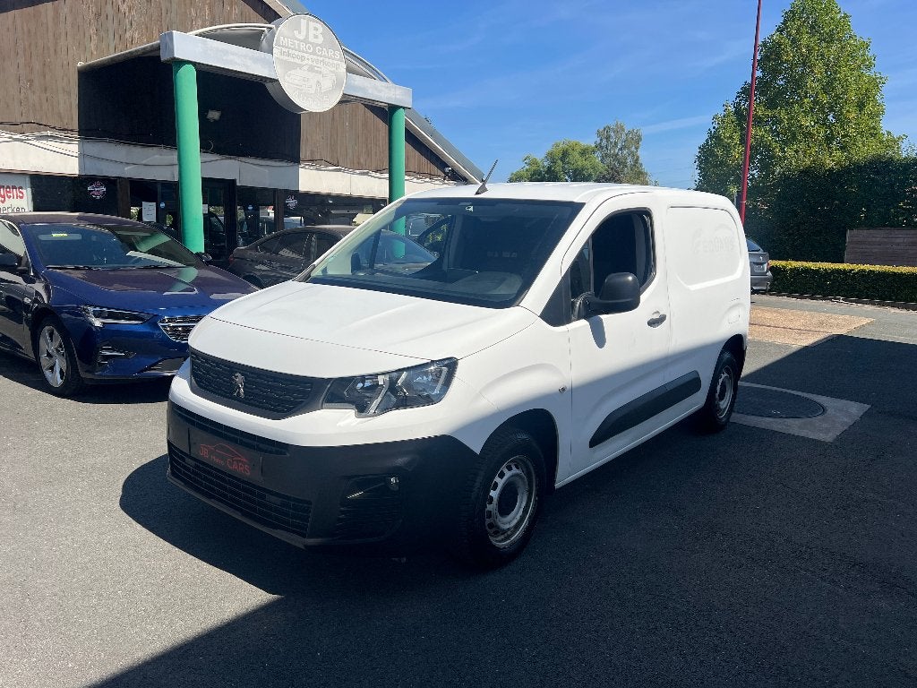 peugeot partner 1.6 hdi /GEKEURD/29000 km/CAR PASS/3 zit, Auto's, Voorwielaandrijving, Stof, Euro 6, Wit