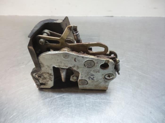 Deurslot Mechaniek 4Deurs rechts-voor van een Mercedes 260SE, Gebruikt, -, Ophalen of Verzenden, -