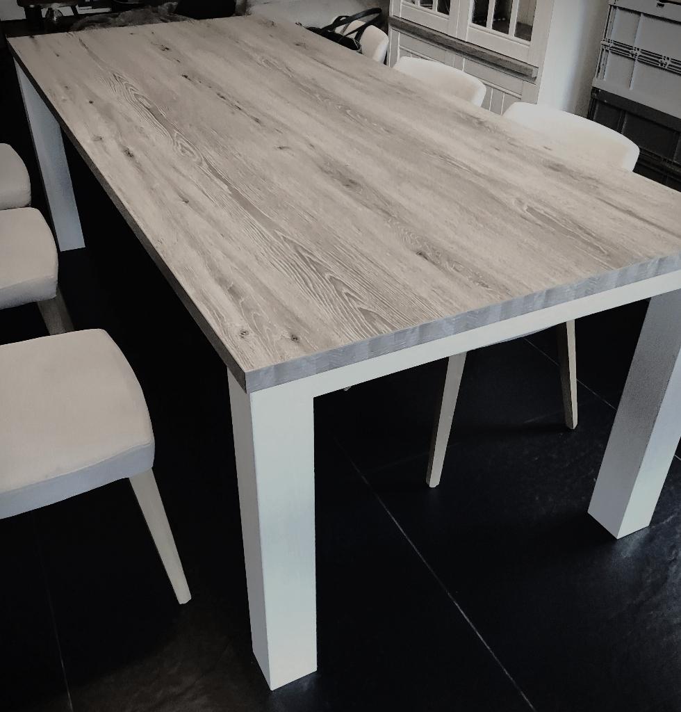 YORK Eettafel 226 X100X74 in nieuwstaat krasvij, Huis en Inrichting, Ophalen, Zo goed als nieuw, Rechthoekig
