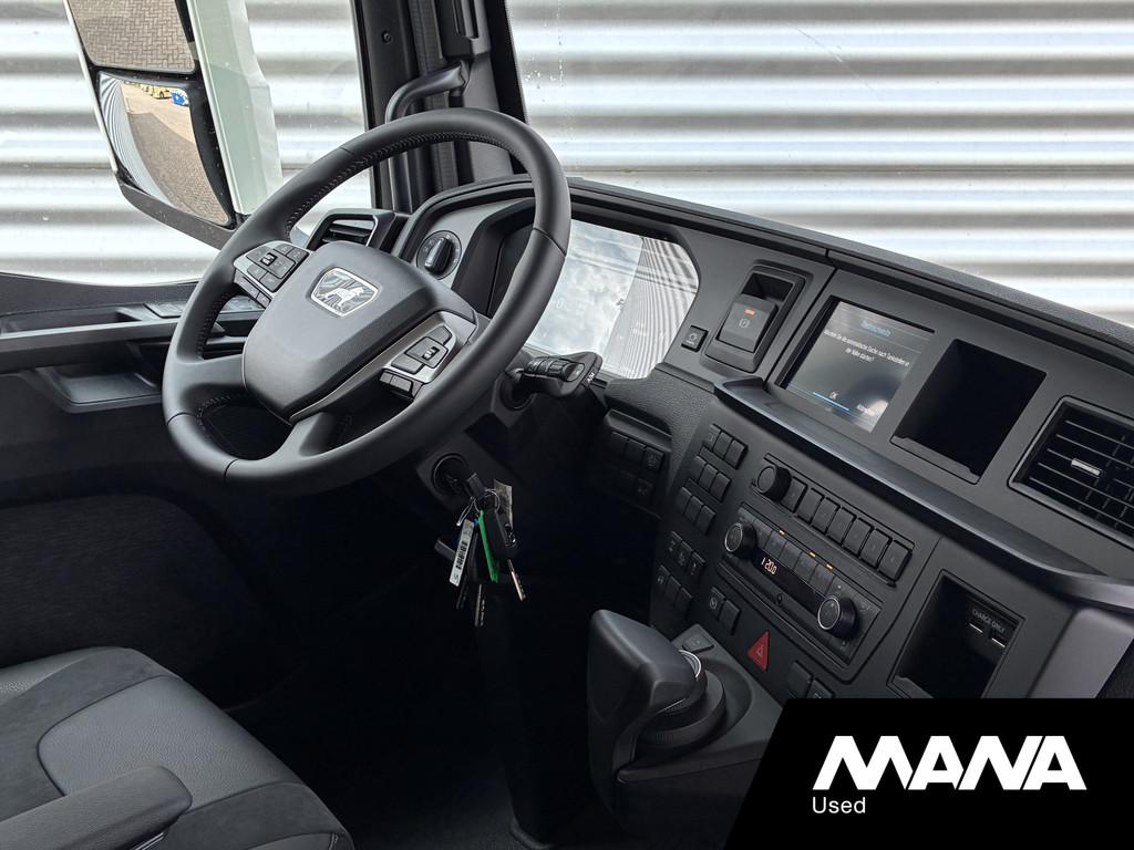 MAN TGX 18.520 4x2 LL SA D30 Powerlion Retarder PTO 2x Tank, Automaat, Zwart, MAN, Wit