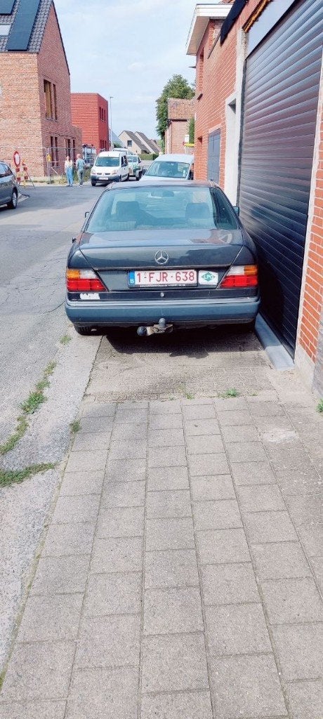 Mercedes-Benz 230 CE Coupé W124– LPG – 185 km – Projectwagen, foto 6