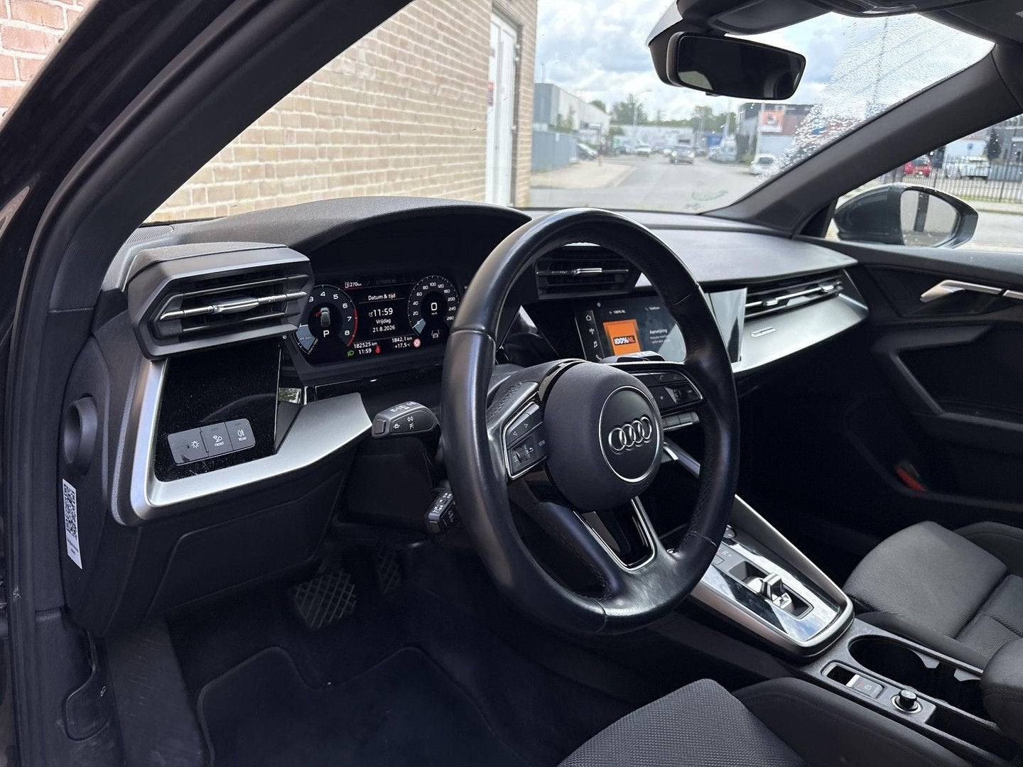 Audi A3 Sportback 30 TFSI Business edition Automaat | € 10.7, Auto's, Audi, Automaat, Berline, 119 g/km, Zilver of Grijs