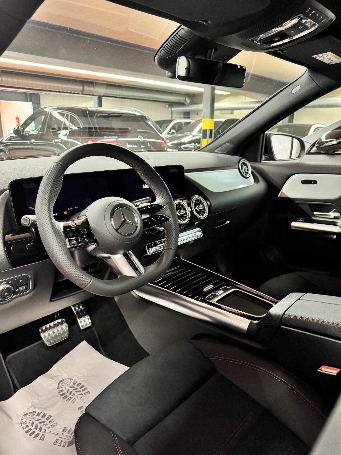 Mercedes-Benz GLA GLA 180 140 Years Edition (automatique), Autos, 1332 cm³, Achat, 5 portes, 5 places