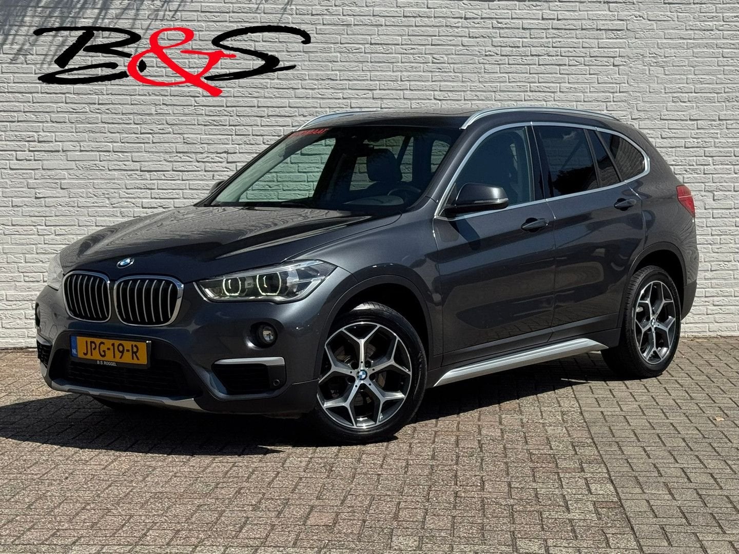 BMW X1 SDrive18i High Executive M-sport Panorama Led Keyless, Auto's, BMW, Parkeerassistent, Zwart, Bedrijf, SUV of Terreinwagen