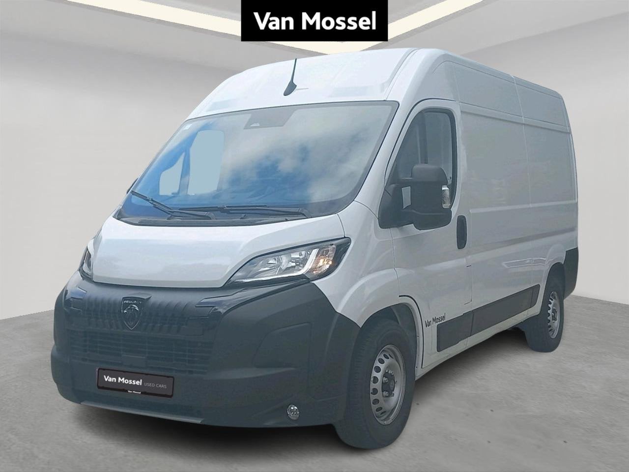 Peugeot Boxer 2.2 BlueHDi S&S 140 335 L2H2 Auto // NRM DEMO, Auto's, 4 deurs, Stof, Gebruikt, 4 cilinders
