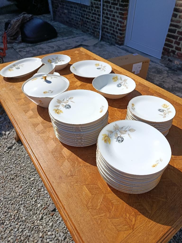 Service de vaisselle Seltmann Weiden Bavaria Isolde, Antiek en Kunst, Antiek | Servies los, Ophalen