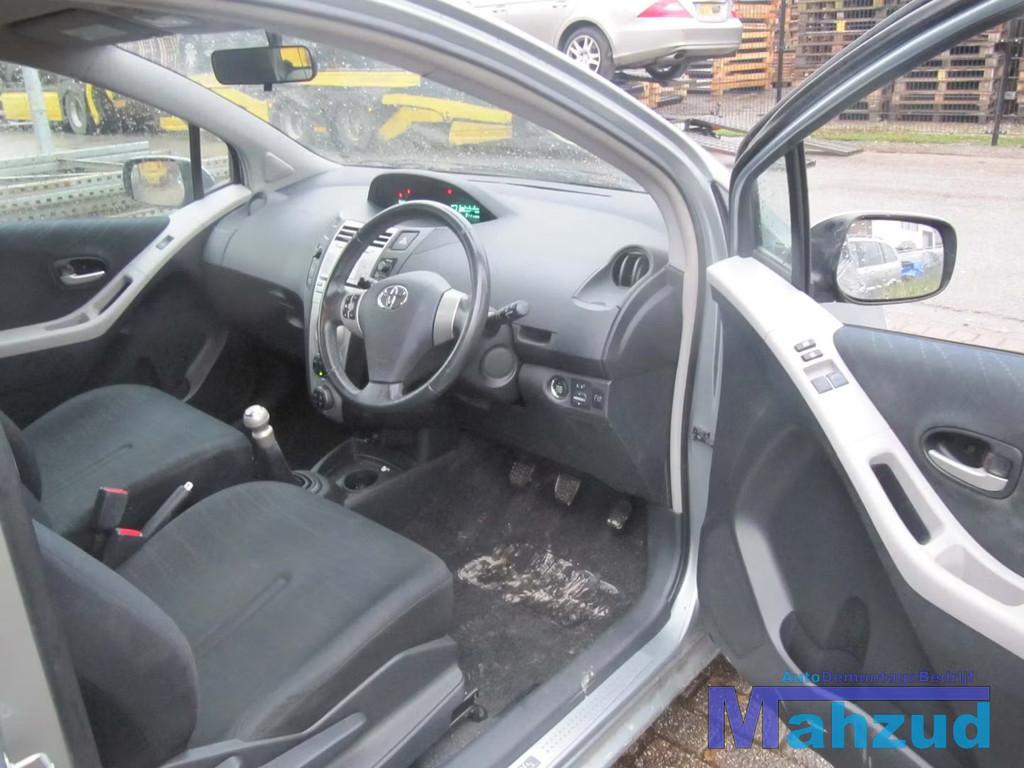 TOYOTA YARIS P9 3 DEURS ZWART INTERIEUR COMPLEET, Info@toyota.co.jp, Toyota Motor Corporation, Toyota-Cho 1
471-8571  Toyota City