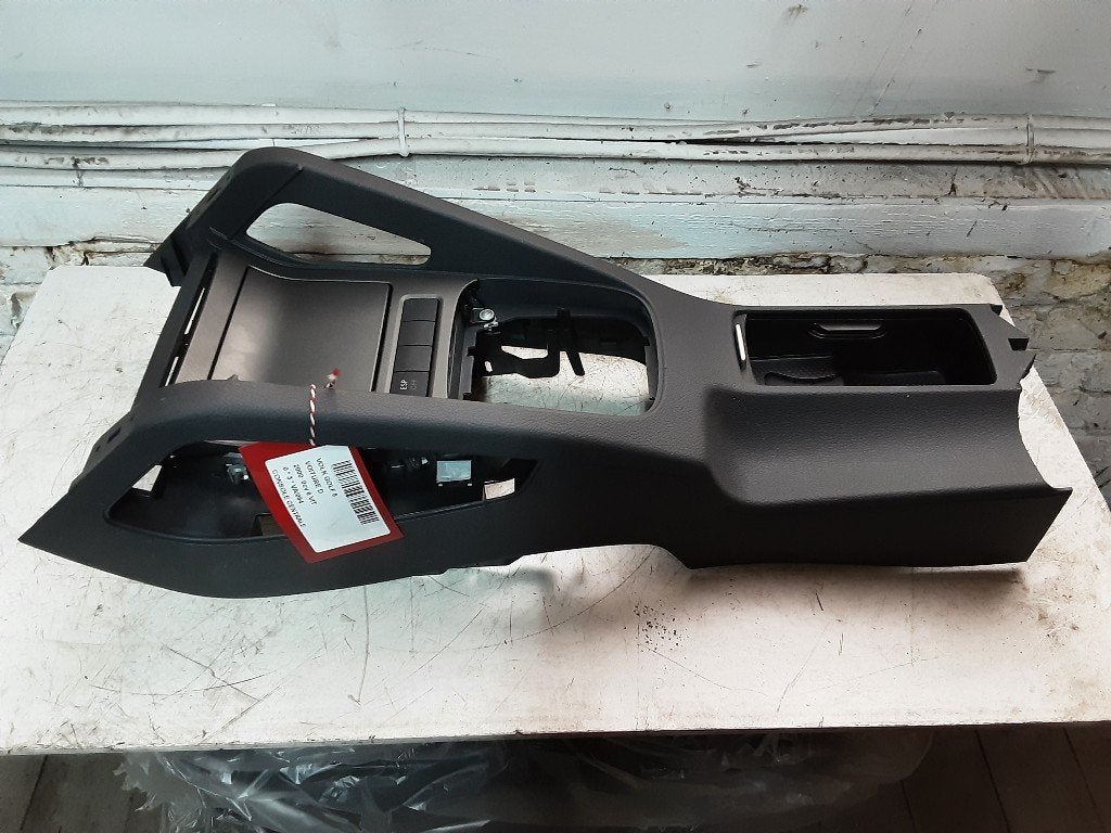CONSOLE CENTRALE Volkswagen Golf V (1K1) (1K0863243A), Volkswagen, Mevr. I. Hauben, Utilisé, Rue de l'Espoir 34 34
4030  GRIVEGNÉE, BE