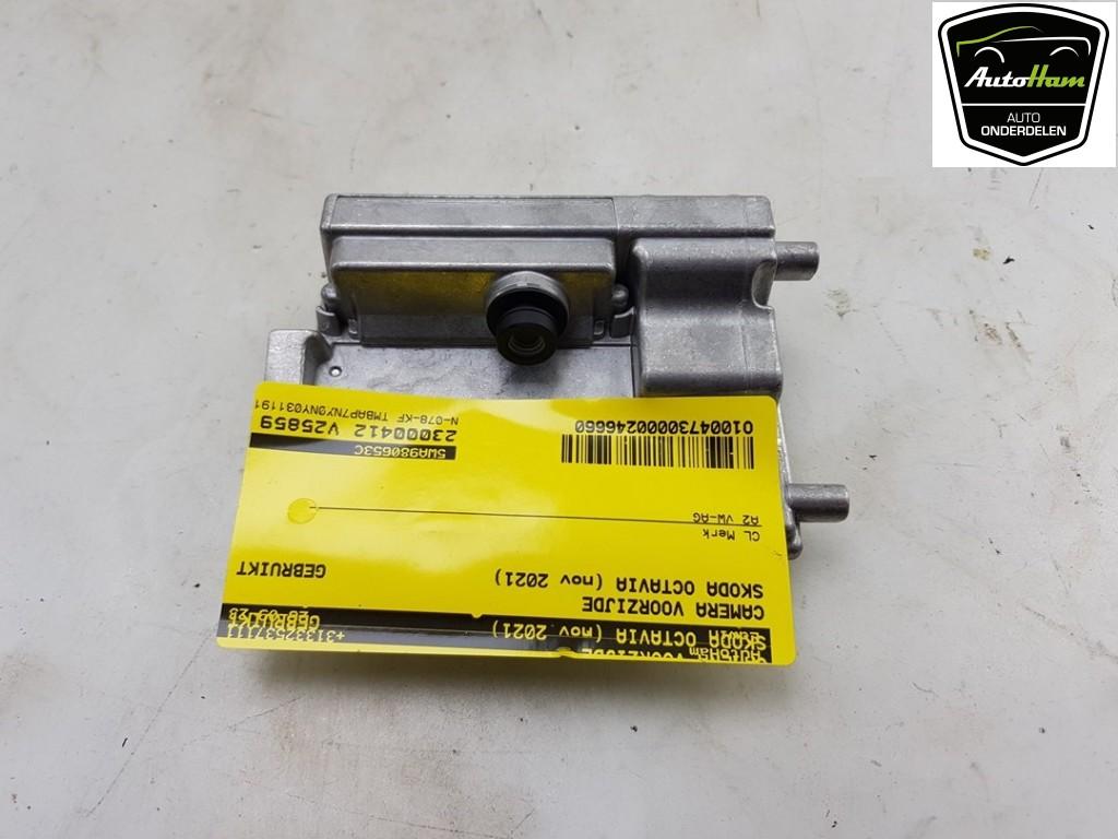 CAMERA VOOR Skoda Octavia (NXAA) (01-2020/-) (|5WA980653C|), Gebruikt, Skoda