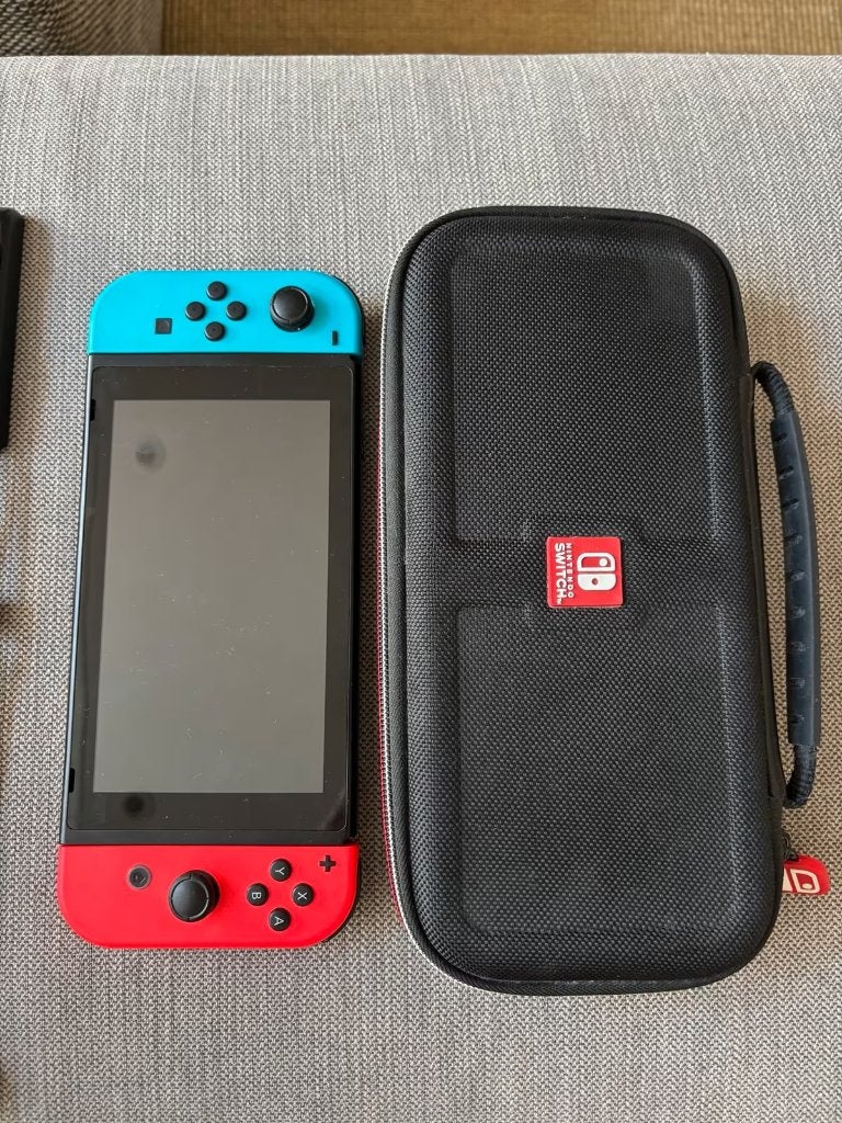 Nintendo Switch V2, Games en Spelcomputers, Spelcomputers | Nintendo Switch, Nieuw, Ophalen of Verzenden, Switch Original, Zonder controller