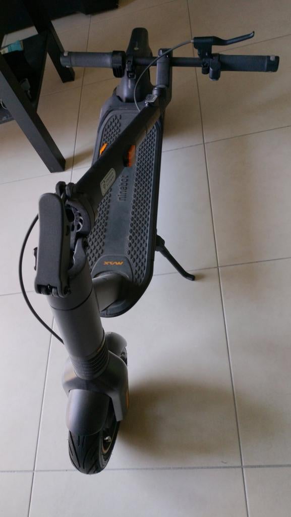 Trotinette électrique Segway Ninebot Max G2, Enlèvement
