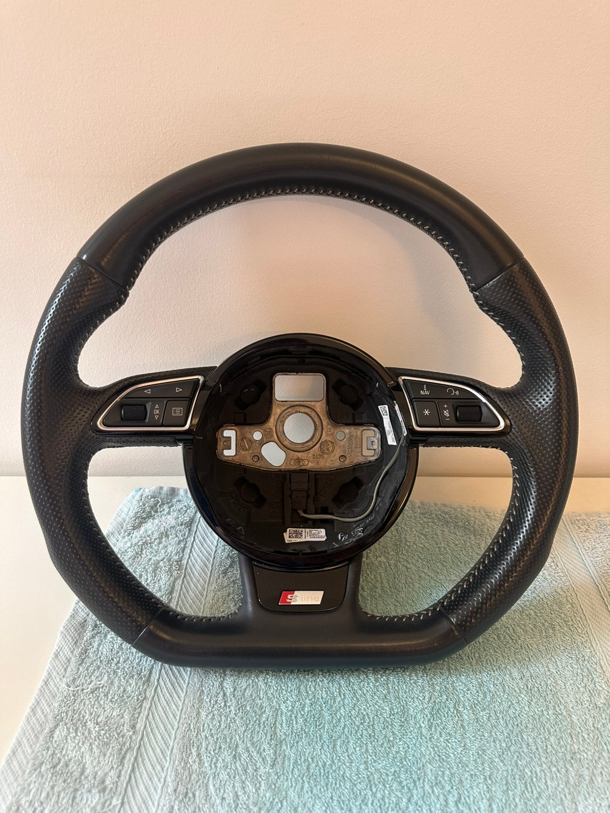 Volant Audi S-line méplat A3 8v Q3, Autos : Pièces & Accessoires, Enlèvement ou Envoi, Audi