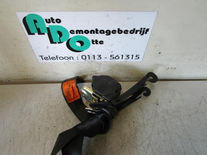 Ceinture de sécurité arrière droite d'un Volkswagen Golf, Volkswagen, -, 3 mois de garantie, Utilisé