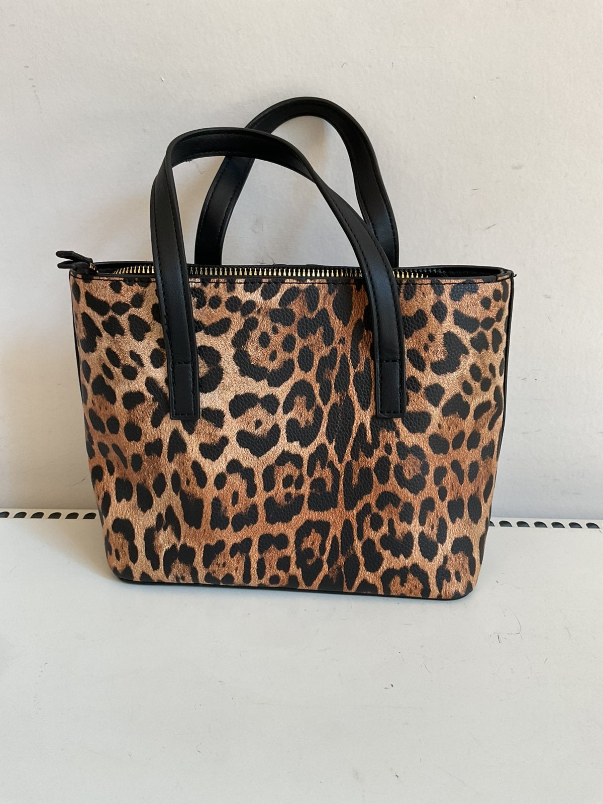 Mini tasje in tijgerprint, Nieuw! Synthetisch, Handtassen en Accessoires, Tassen | Damestassen, Ophalen of Verzenden, Nieuw
