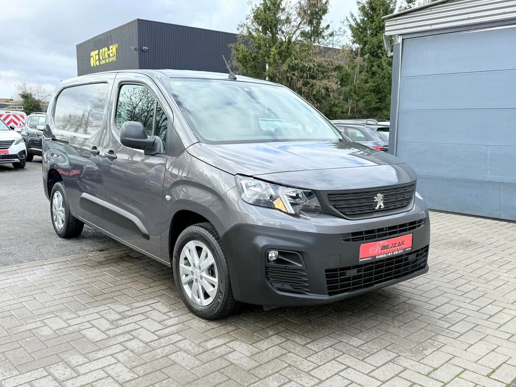 Peugeot Partner 1.5d L2 Automaat Nieuwstaat 1j garantie, Auto's, Bedrijf, Diesel, Dealer onderhouden, Airconditioning