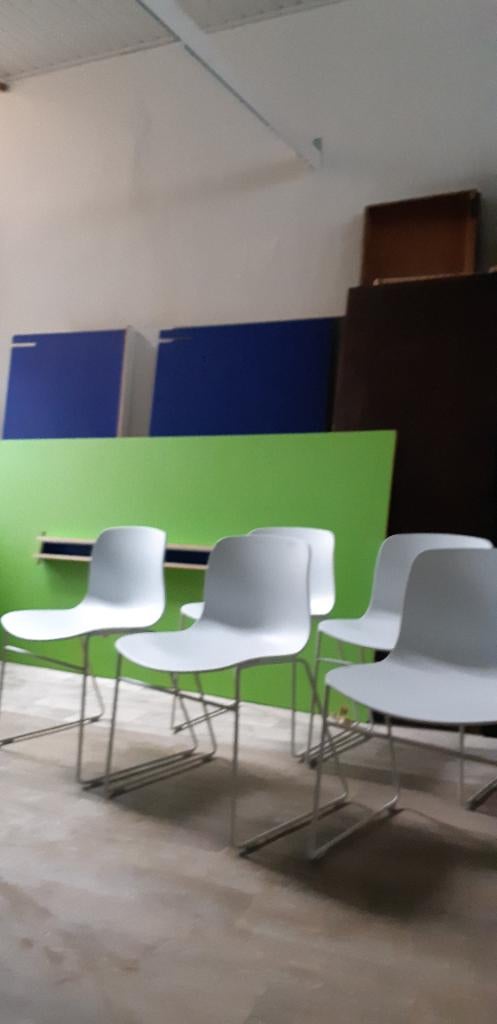 6 chaises blanche marque HAY, Ophalen, Zo goed als nieuw, Wit