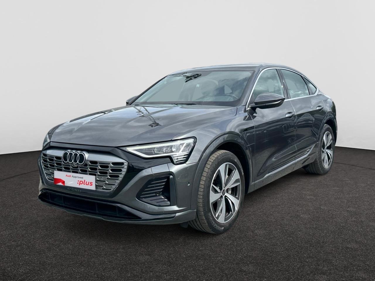 Audi Q8 Sportback e-tron 89 kWh 50 Quattro S line, Autos, Argent ou Gris, Achat, Ordinateur de bord, https://public.car-pass.be/vhr/cd74715c-e81f-46ce-b261-fa8a342581a4