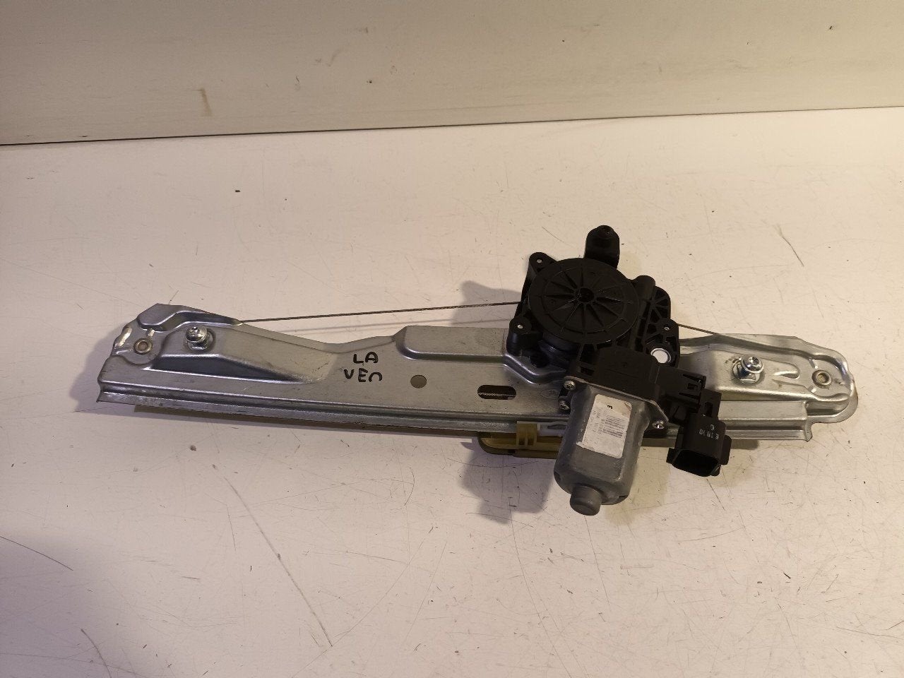 Raammechaniek elektrisch links achter Ford C-Max, Onderdelen@venauto.nl, Van der Ven Autorecycling B.V., Gebruikt, Ettenseweg 76, 4706 PB Roosendaal, The Netherlands