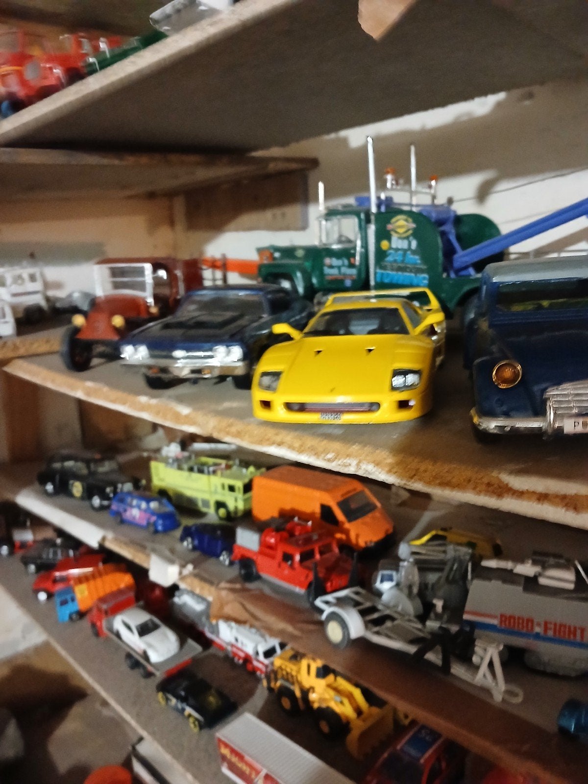 Burago  Revell Polistil  1/24 ( 65 voitures a 6 euros  piece, Ophalen, Zo goed als nieuw