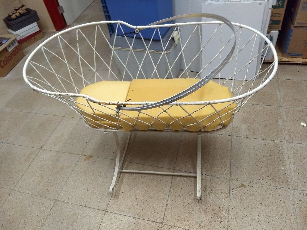 Oude wieg, Ophalen, Gebruikt, Wieg