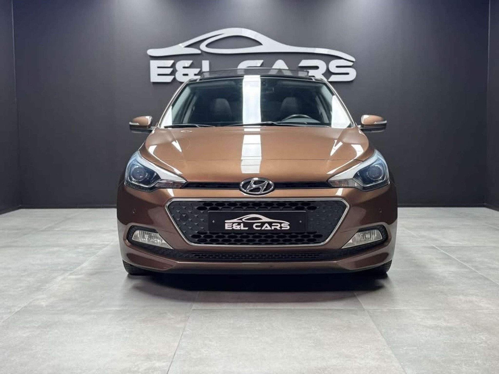 Hyundai i20 i20 1.2i *12 mois de garantie* (bj 2017), Stof, Gebruikt, Euro 6, 4 cilinders