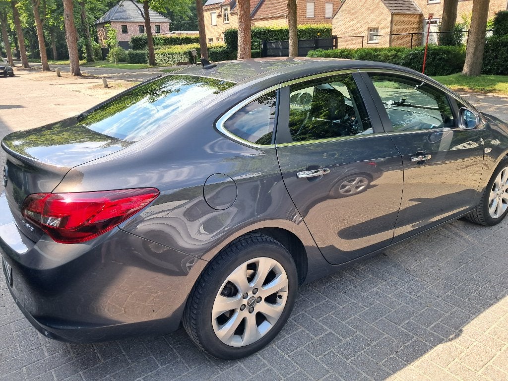 opel astra benzine 2013, Auto's, Opel, Particulier, Astra, Boordcomputer, Benzine, Euro 5, 4 deurs